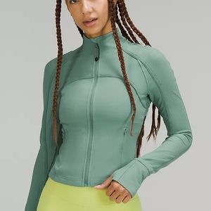 Lululemon Nulu Cropped Define Jacket Size 0